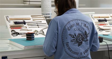 gucci lavoro segretaria|gucci news.